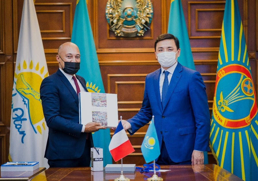 Mayor of Nursultan met with the vice-mayor of Paris