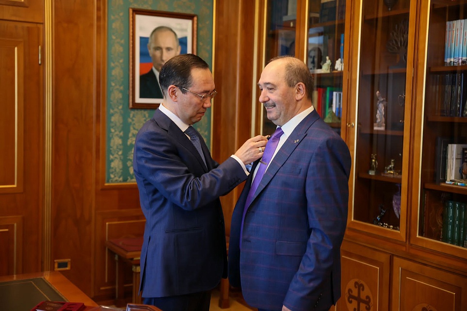 Rasikh Sagitov was awarded a badge of honor