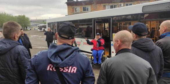 Bus Drivers Are Taught the Right Way to Help People with Disabilities in Krasnoyarsk