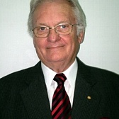 Питер Вудс, Почетный Мэр, обладатель Медали Ордена Австралии